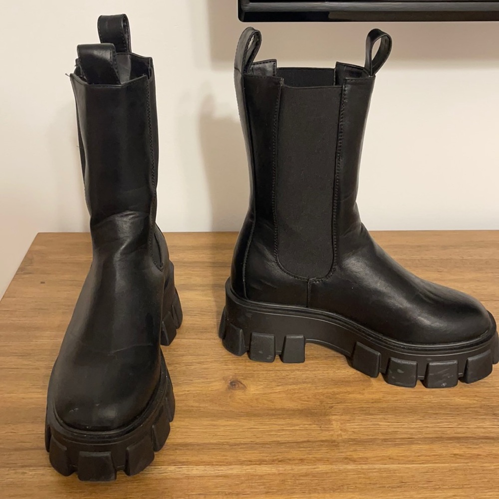 Black Extreme Chunky Chelsea Boots - Picture 2 of 6